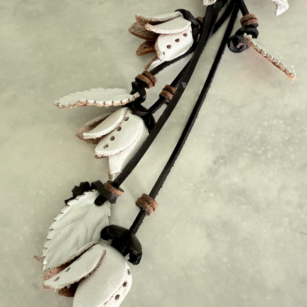 White Floral Leather Flower - Picture 2 of 7